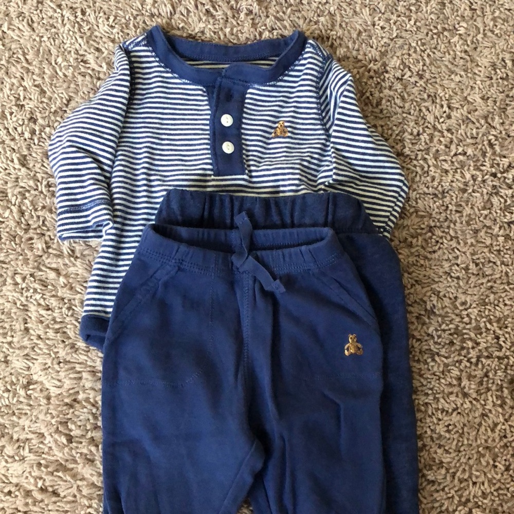 Boys 0-3 months onesie and pants